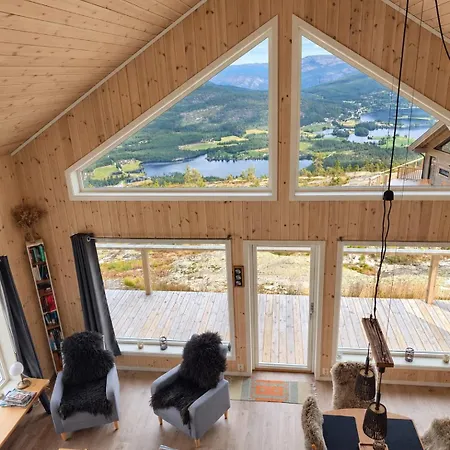 Timeless Mountain With Panoramic Views *